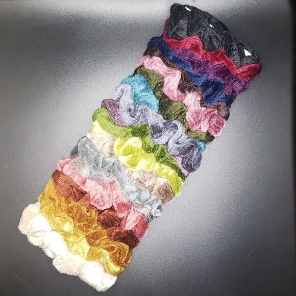 Multicolor velvet scrunchie bundle - Picture 1 of 2